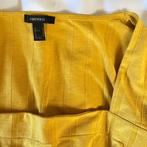 Square neck shirt - Picture 3 of 3